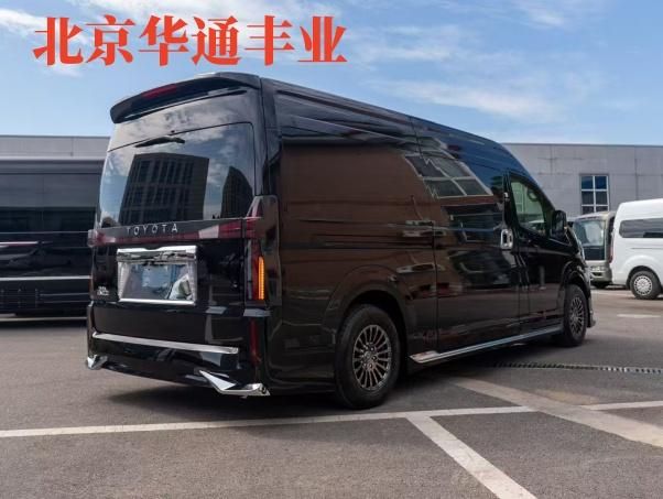 最新报价 进口丰田海狮图片配置凯发k8一触即发丰田海狮7座(图3)